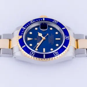 rolex-submariner-date-16613