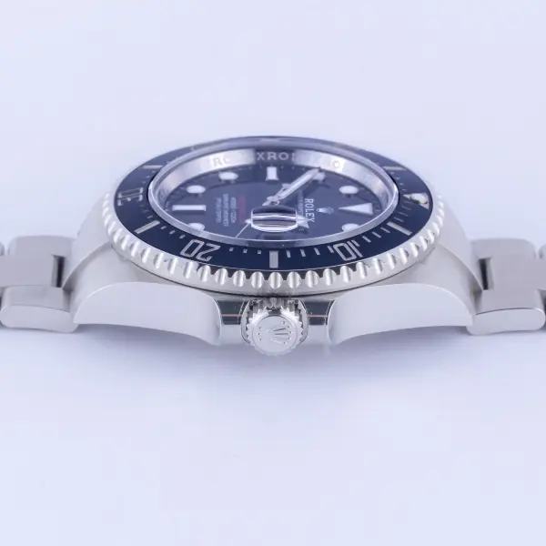 Rolex Sea-Dweller 126600