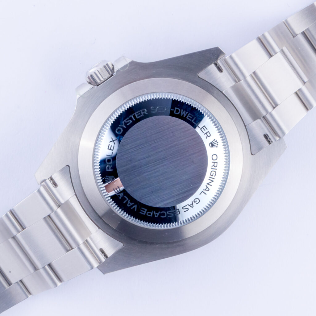 Rolex Sea-Dweller Black "Red Line" 126600 2024 (Volledige Set) 11 Rolex Sea-Dweller 126600