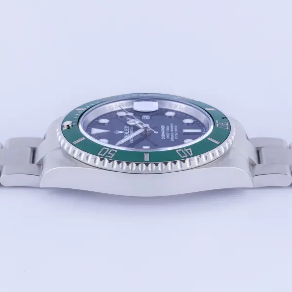 rolex-submariner-126610lv-6