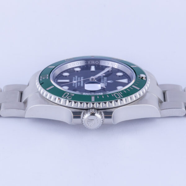 rolex-submariner-126610lv-6