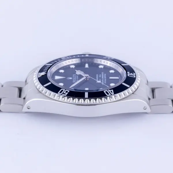 rolex-submariner-14060m-2