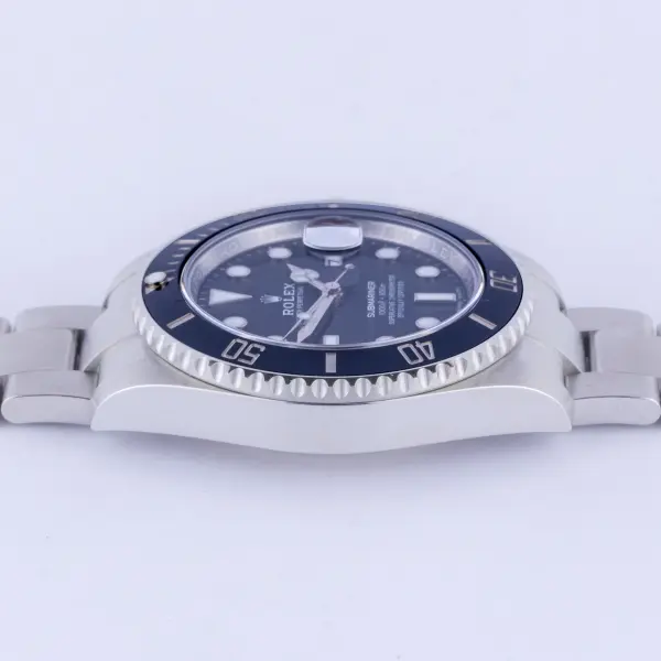 rolex-submariner-116610ln-3