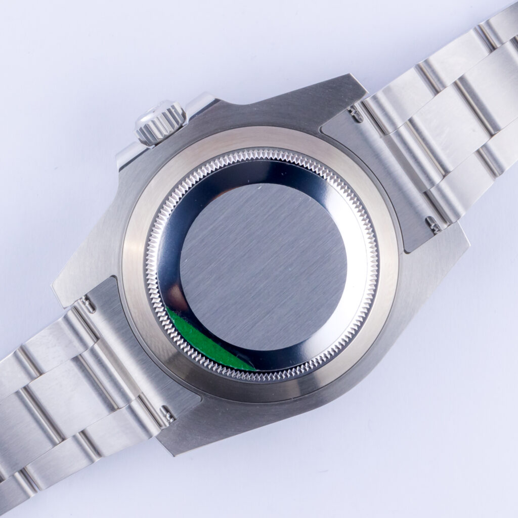 rolex-submariner-116610ln-3