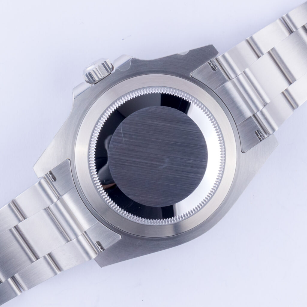 rolex-submariner-126610lv-7