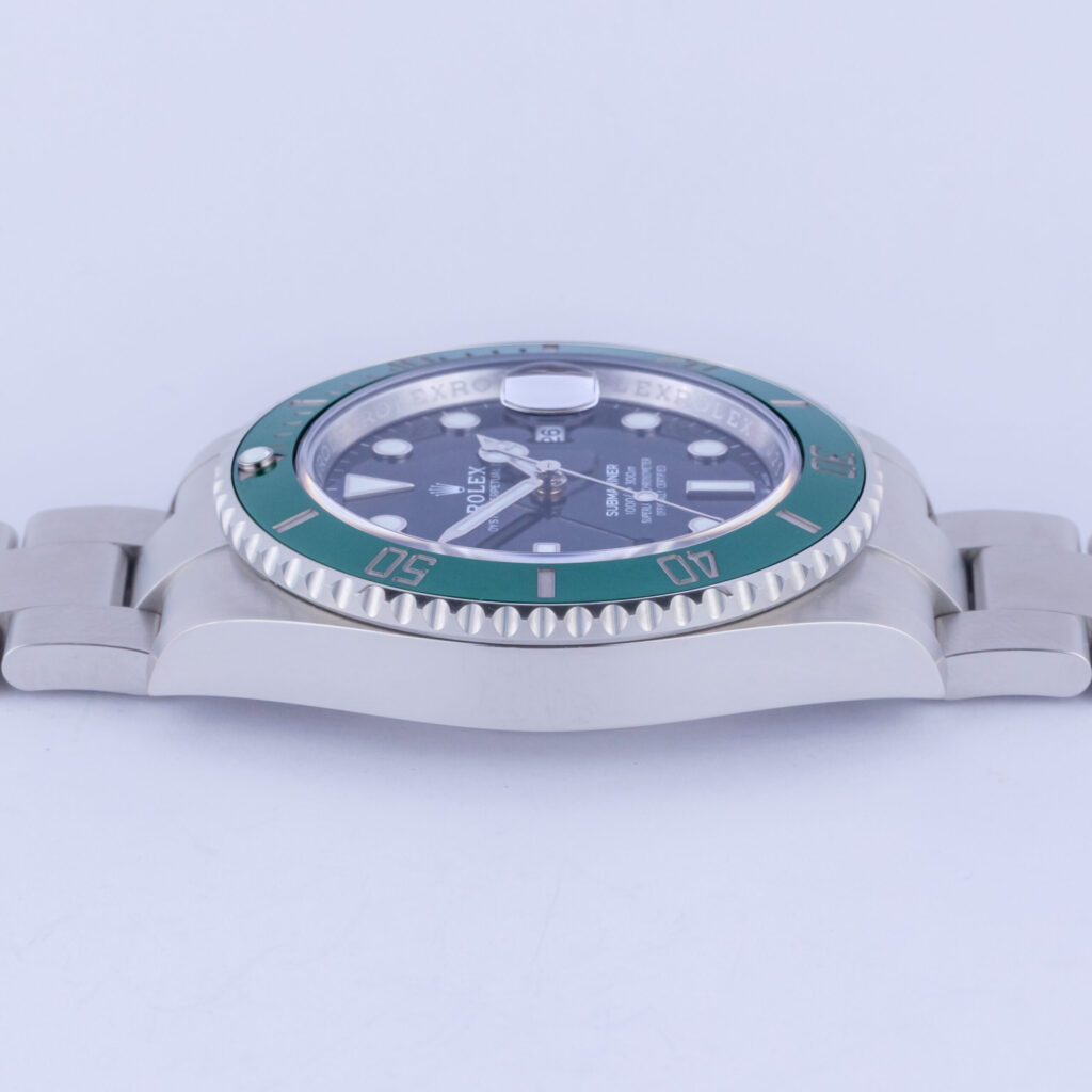 Rolex Submariner Starbucks 126610LV 2022 (Full Set) 12 rolex-submariner-126610lv-8