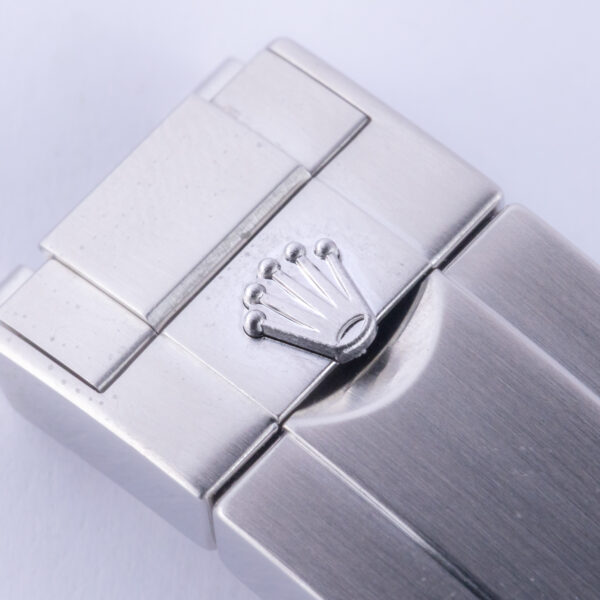 rolex-submariner-116610ln-4