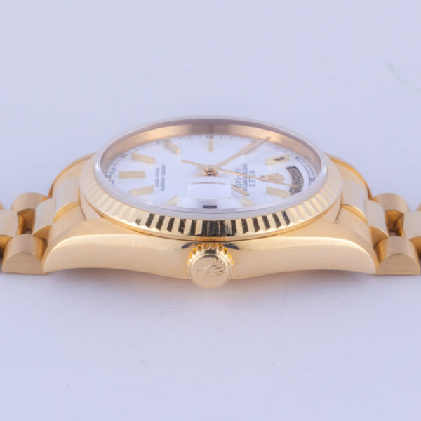rolex-day-date-18238-30