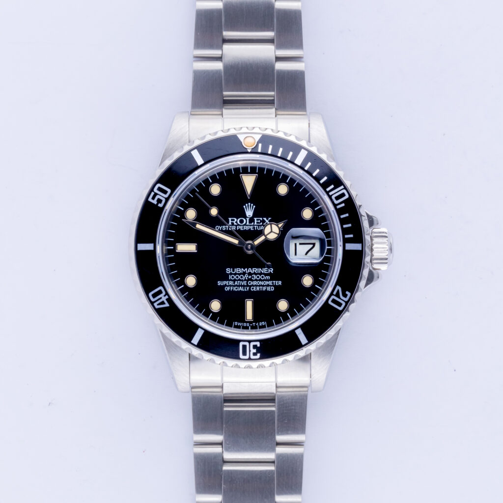 rolex-submariner-16800-2