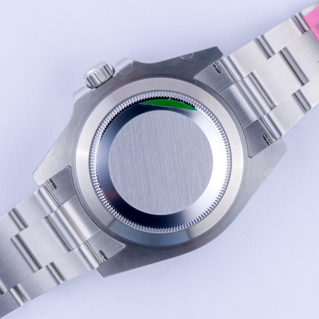 rolex-submariner-126610lv-9