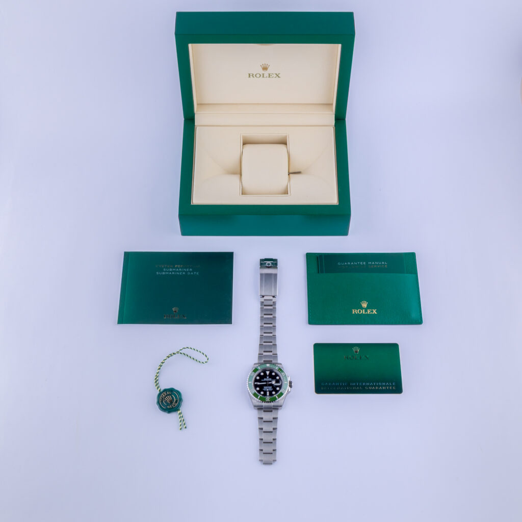 rolex-submariner-126610lv-10