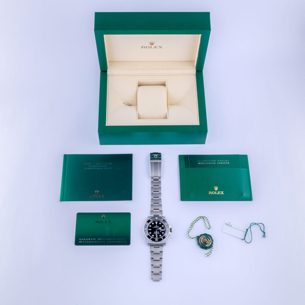 NEW Rolex Submariner Date Black 126610LN 2025 (Full Set) 15 rolex-submariner-126610ln-6