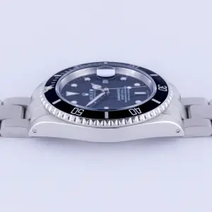 rolex-submariner-16610-21