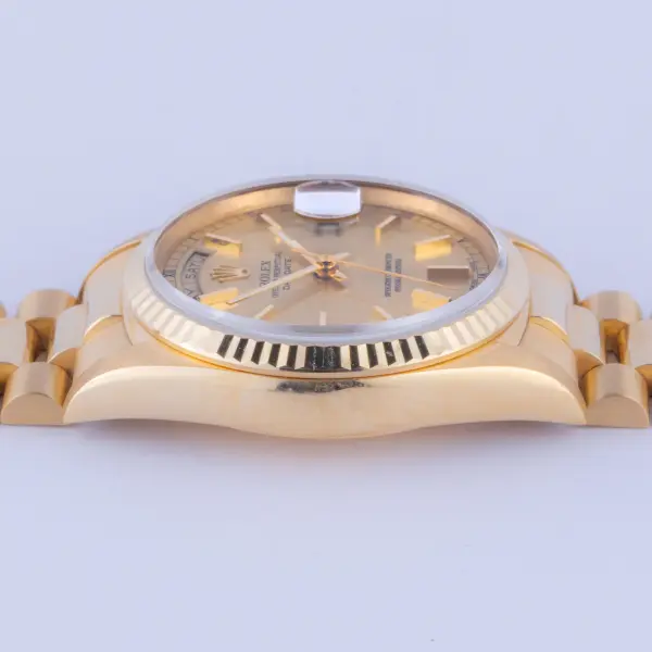 rolex-day-date-18238-32