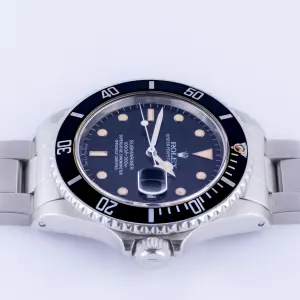 rolex-submariner-16800-3