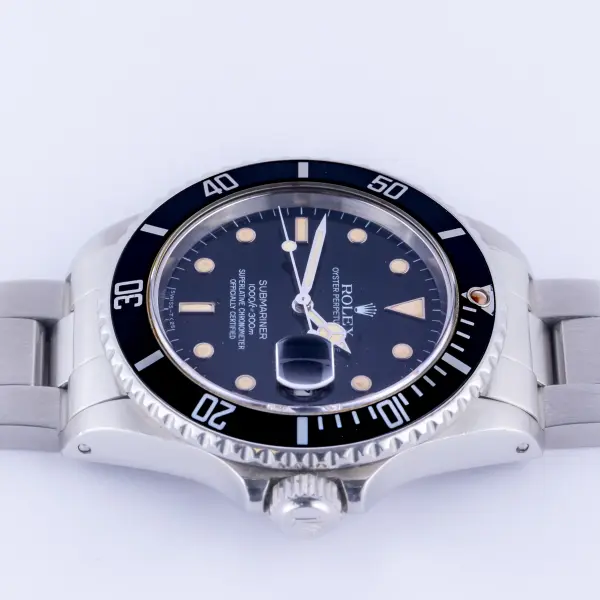 rolex-submariner-16800-3