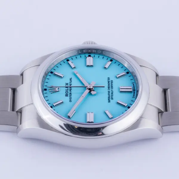 rolex-oyster-perpetual-126000-3