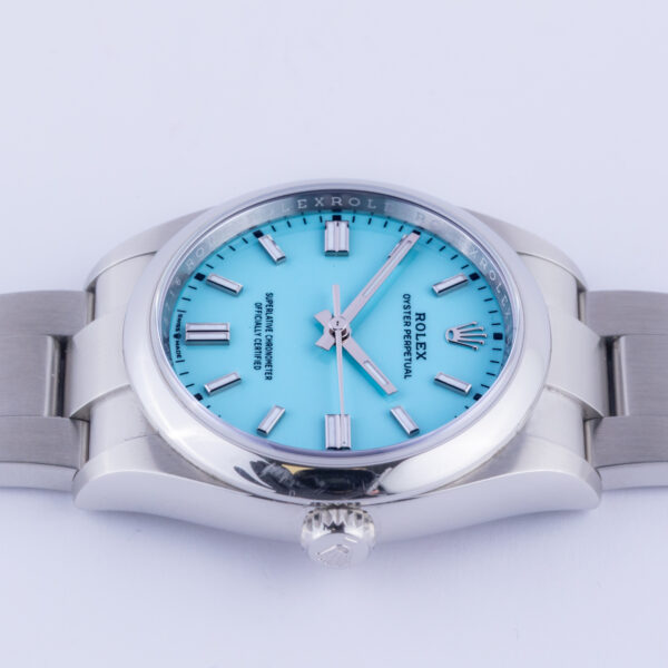 rolex-oyster-perpetual-126000-3