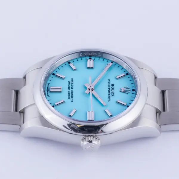 rolex-oyster-perpetual-126000-3