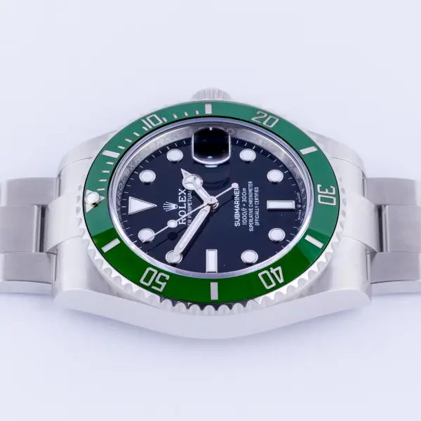 rolex-submariner-126610lv-12