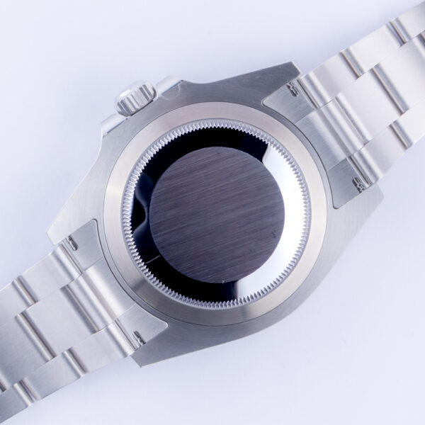 rolex-submariner-126610lv-12