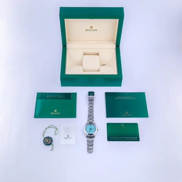 rolex-oyster-perpetual-126000-3