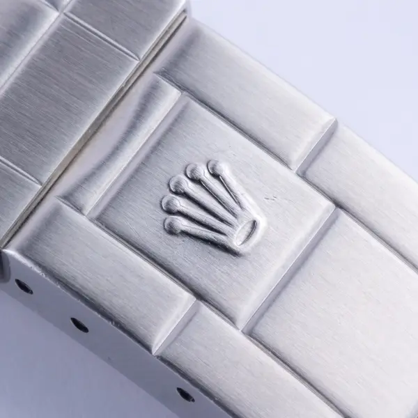 rolex-submariner-16610-24