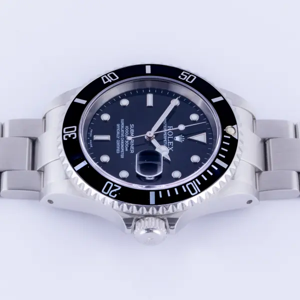 rolex-submariner-16610-24