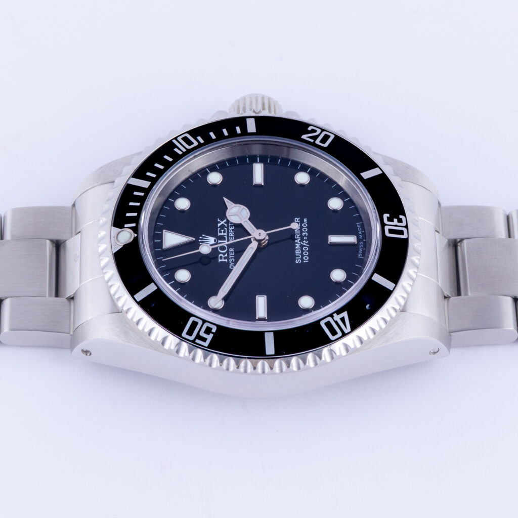 rolex-submariner-14060m-3