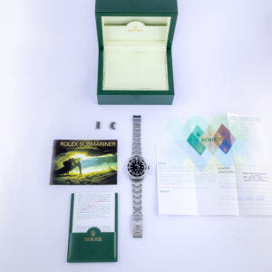 Rolex Submariner No-Date Black 14060M 2006 (Full Set) 15 rolex-submariner-14060m-3