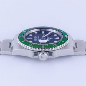rolex-submariner-126610lv-11
