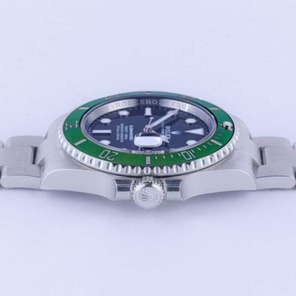 rolex-submariner-126610lv-11