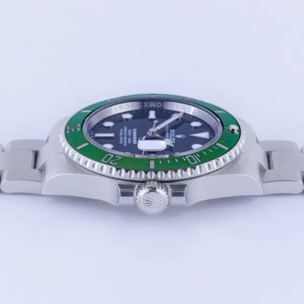 rolex-submariner-126610lv-11