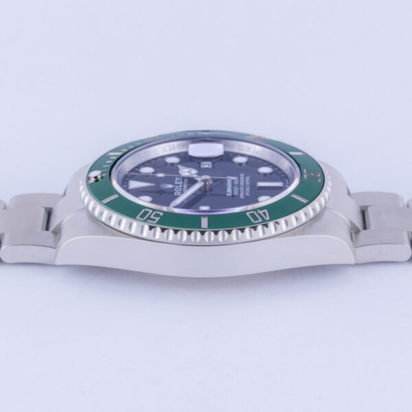rolex-submariner-126610lv-11