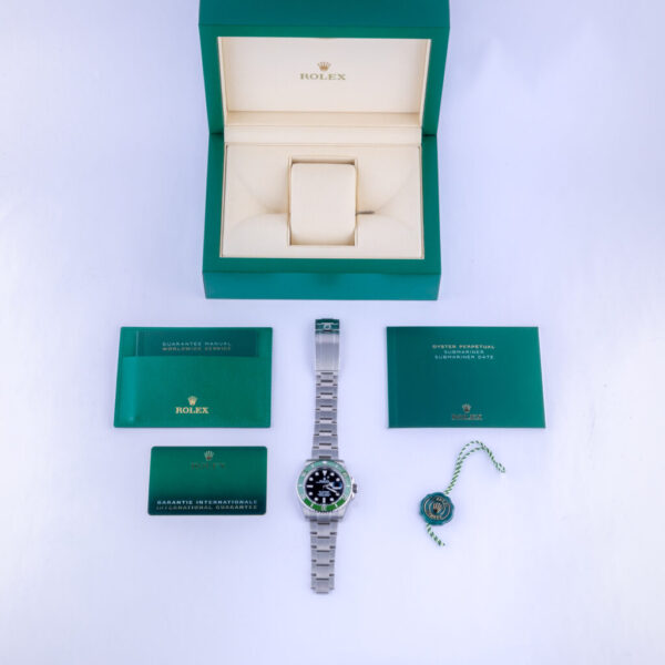 rolex-submariner-126610lv-11
