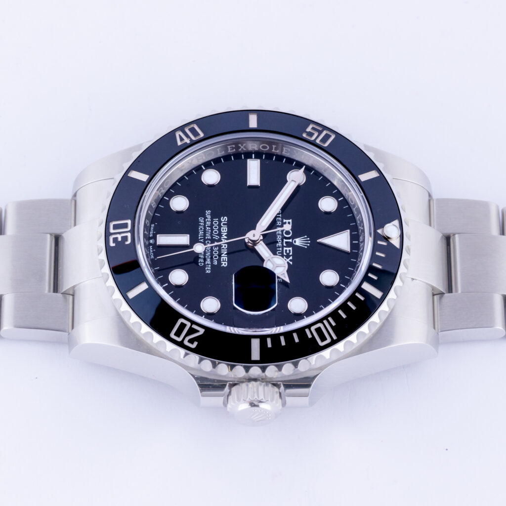 rolex-submariner-date-126610ln-4