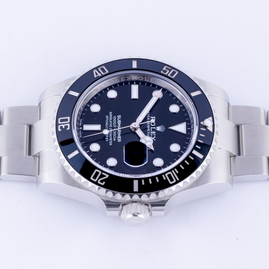 rolex-submariner-date-126610ln-4