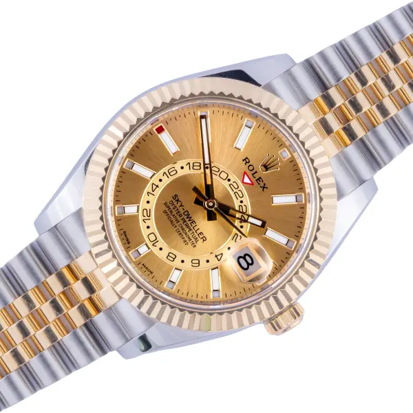 rolex-sky-dweller-326933