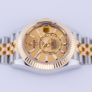 rolex-sky-dweller-326933