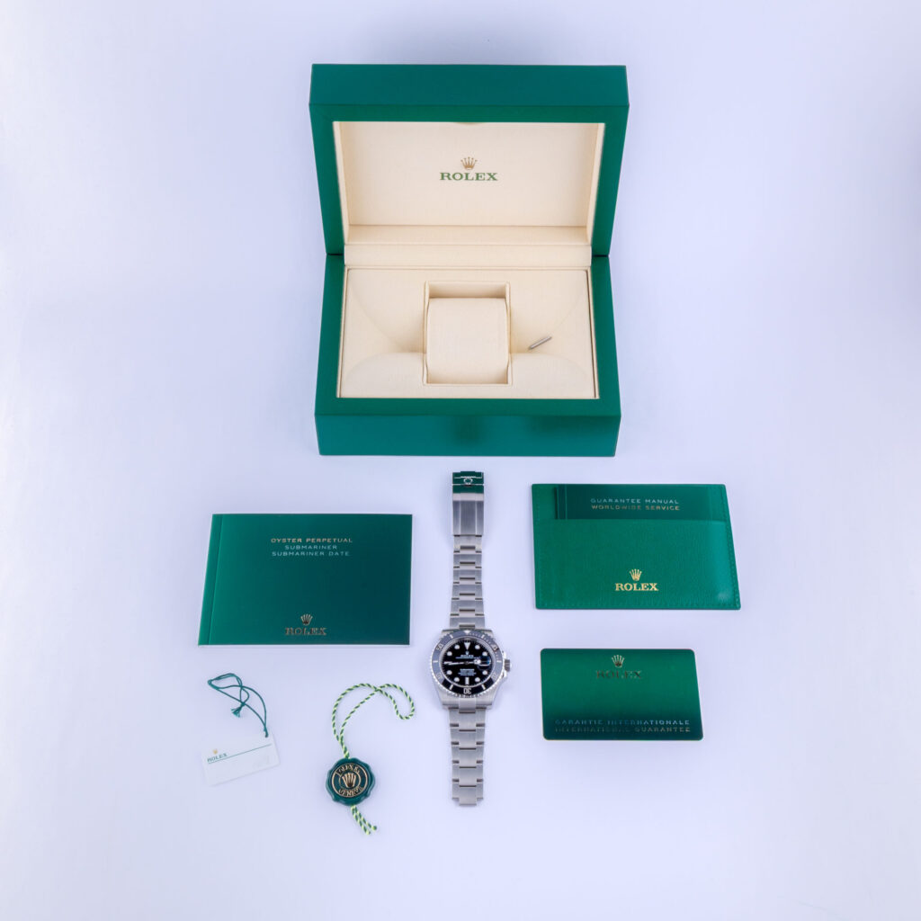 rolex-submariner-date-126610ln-4