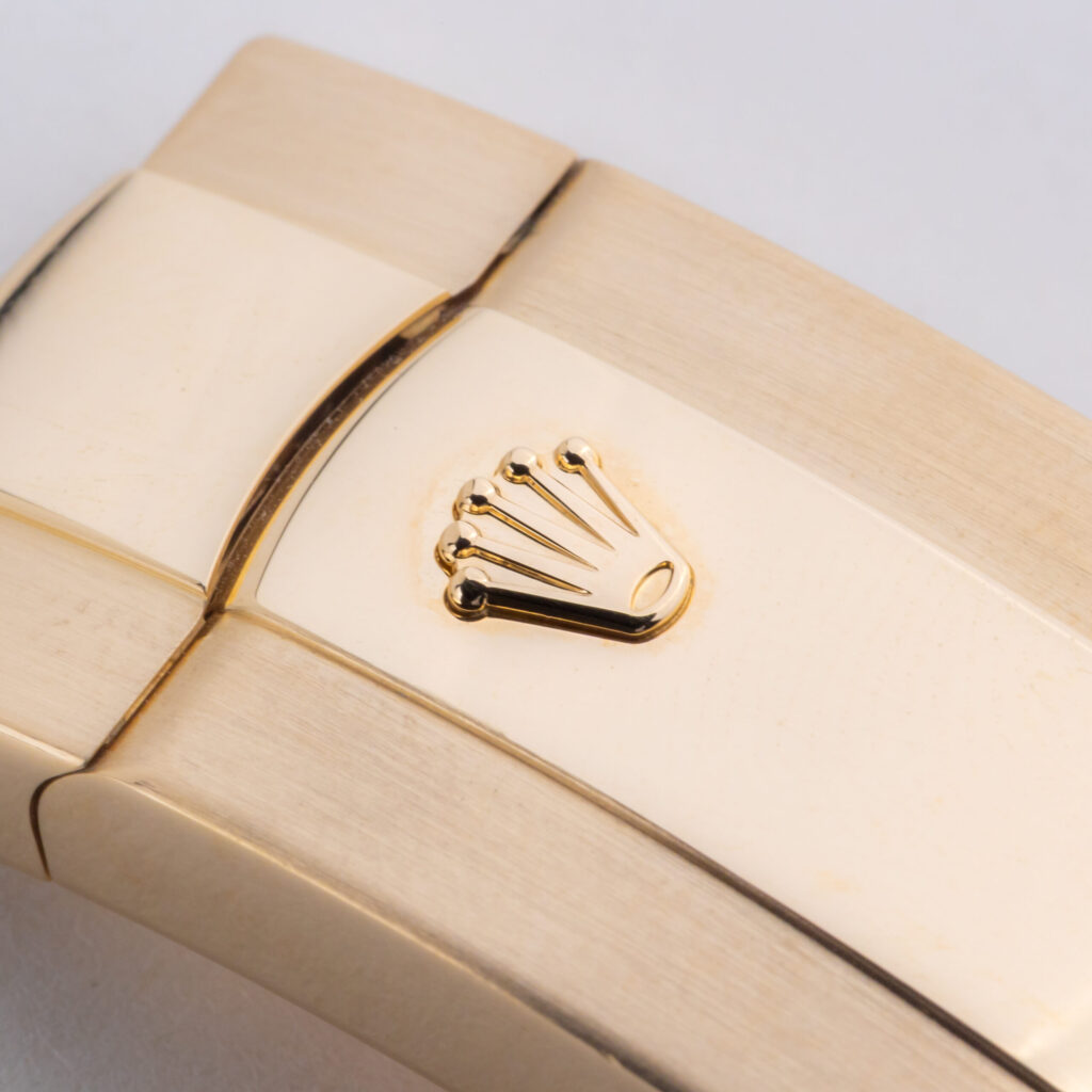 rolex-sky-dweller-326238