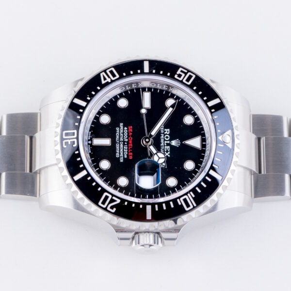 rolex-sea-dweller-126600-4