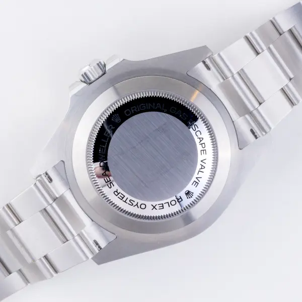 rolex-sea-dweller-126600-4