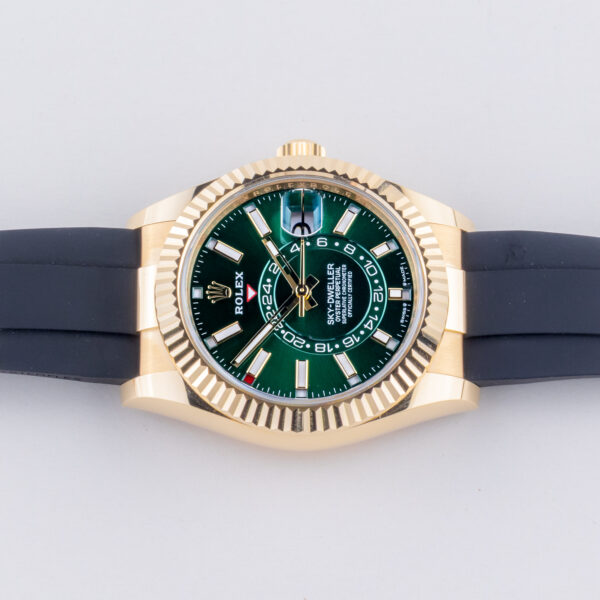 rolex-sky-dweller-336238