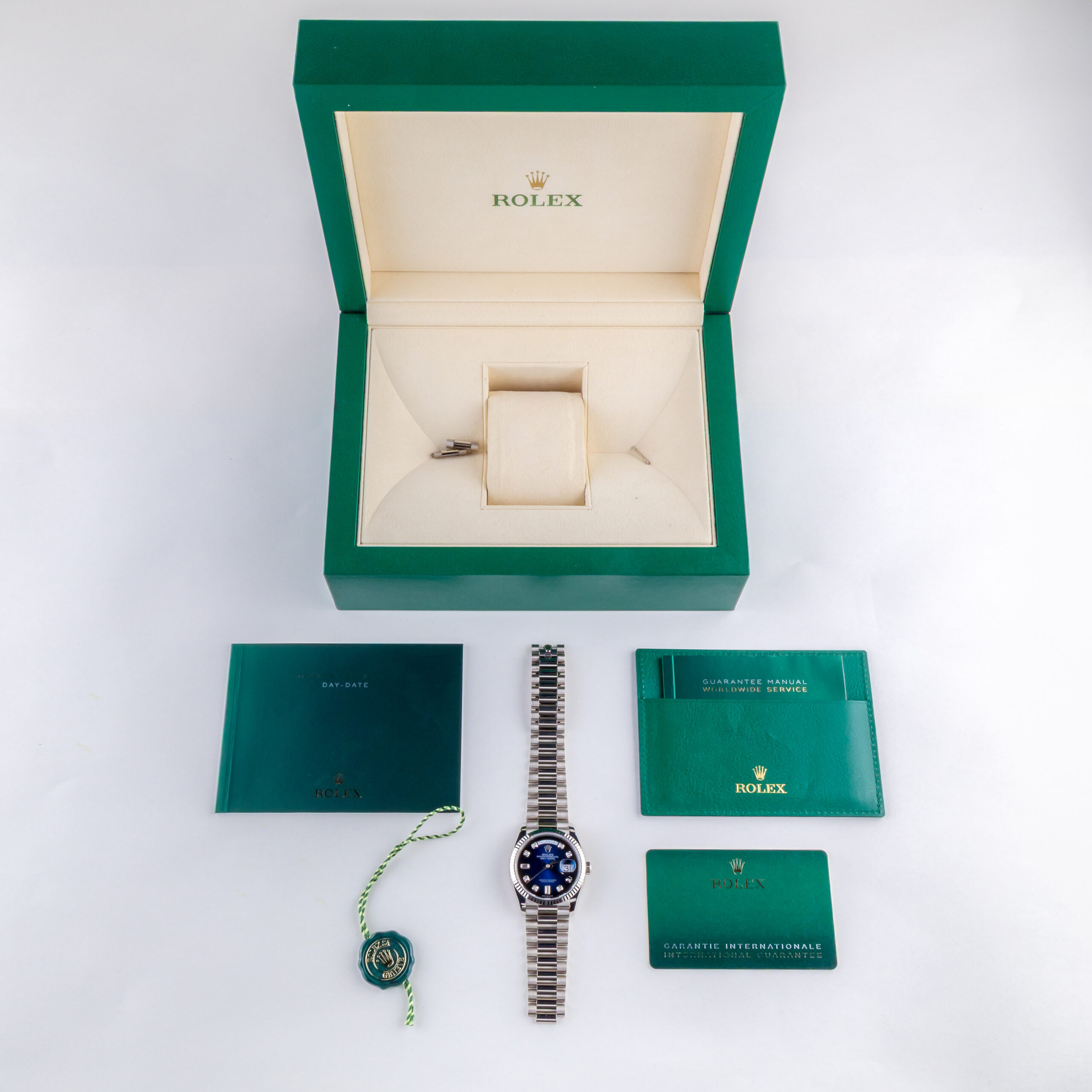 Rolex Day-Date Blue Ombre Diamond 128239 2022 (Full Set) 8 rolex-day-date-128239