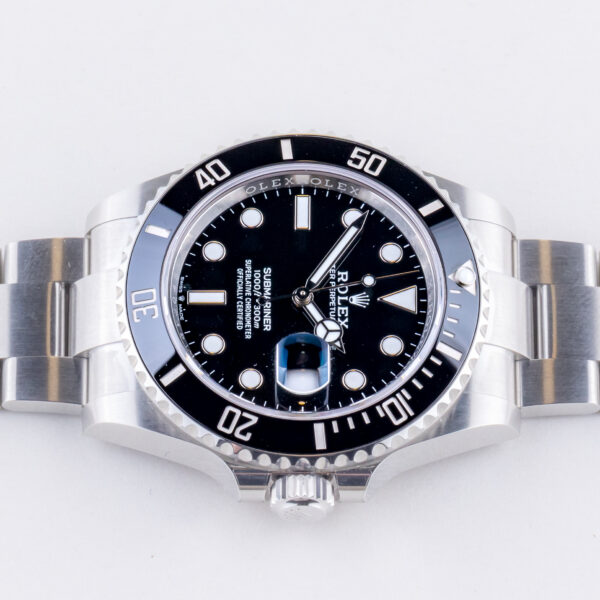 rolex-submariner-126610ln-9
