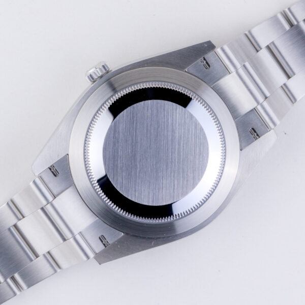 rolex-oyster-perpetual-124300-8
