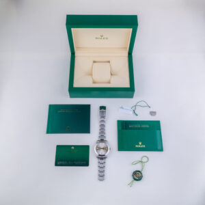 rolex-oyster-perpetual-124300-8