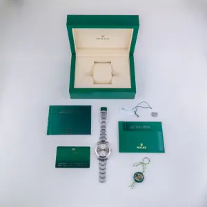 rolex-oyster-perpetual-124300-8