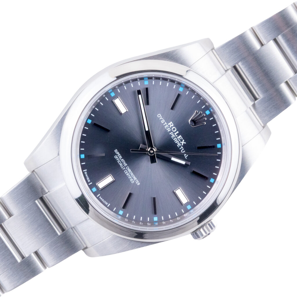 rolex-oyster-perpetual-114300-2